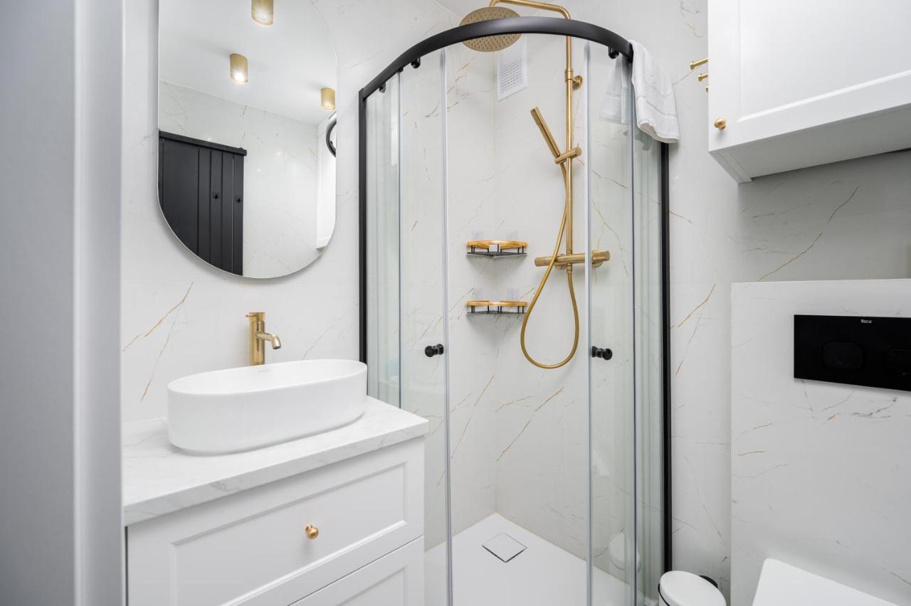 ורשה Nowy Swiat 22 Luxury Apartment מראה חיצוני תמונה