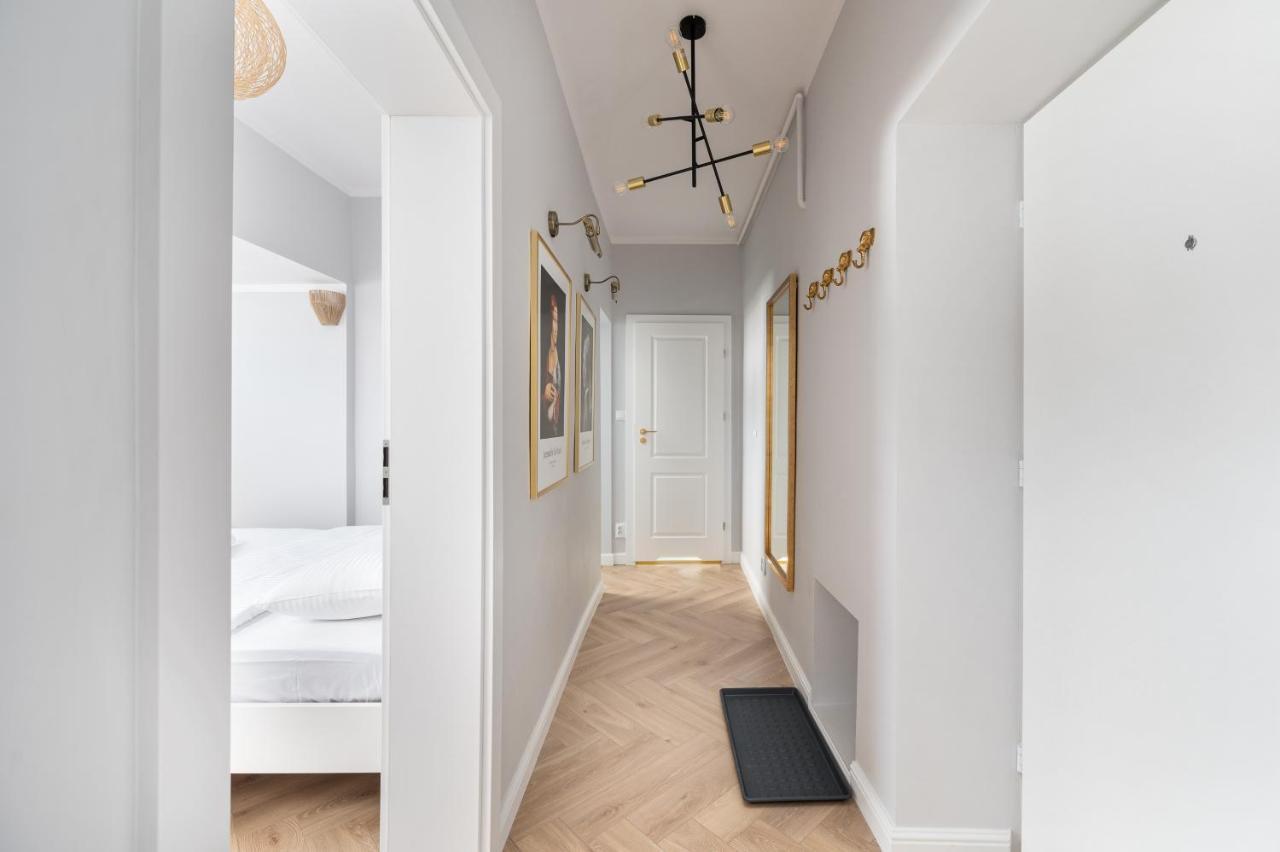 ורשה Nowy Swiat 22 Luxury Apartment מראה חיצוני תמונה